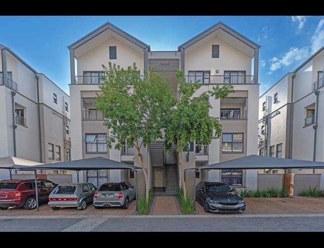 3 BEDROOM APARTMENT TO LET IN WATERFALL